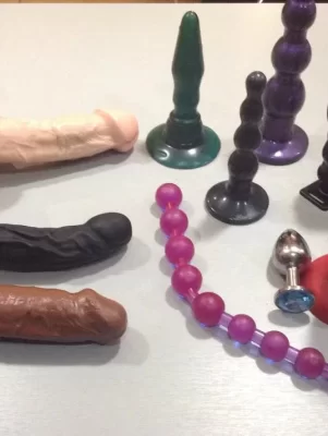  King Cock - 8 Inch Dildo With Balls